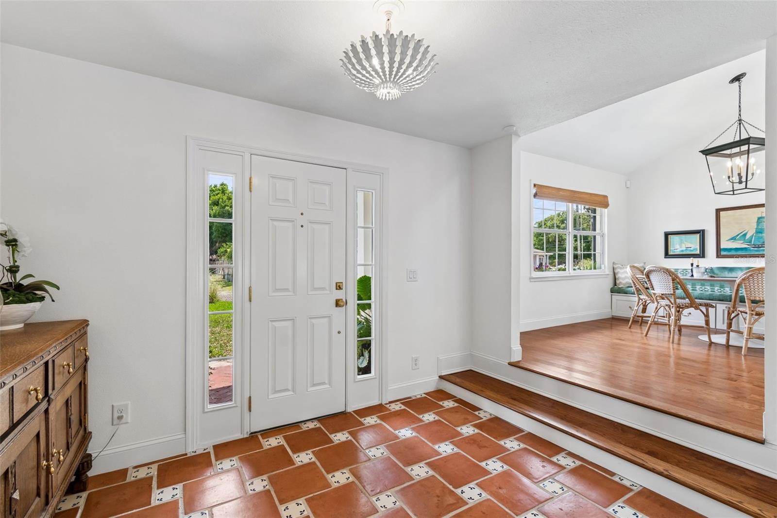 Image 6 of 38 For 815 Kentucky Avenue