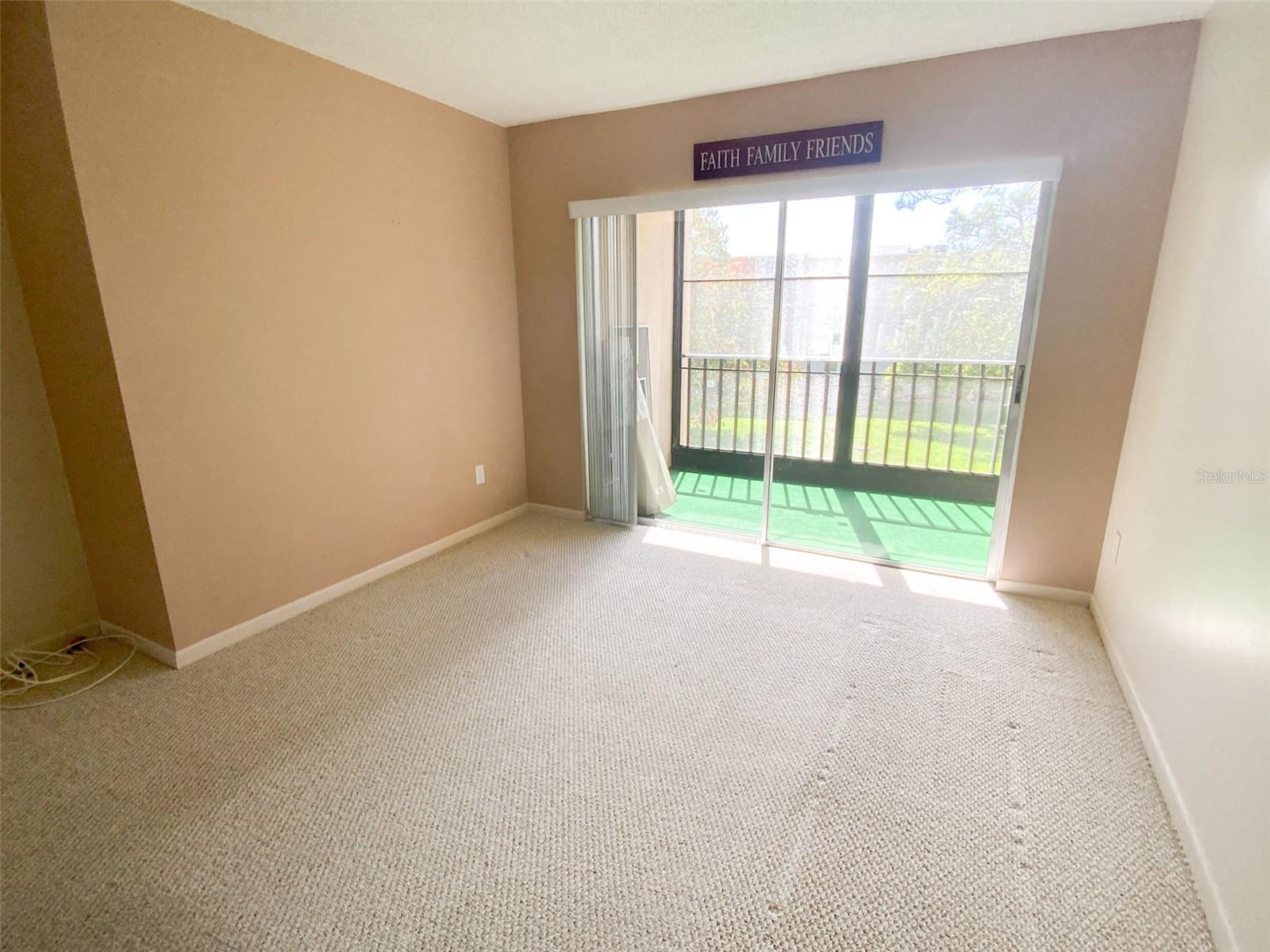 Image 13 of 37 For 1370 Heather Ridge Boulevard 204