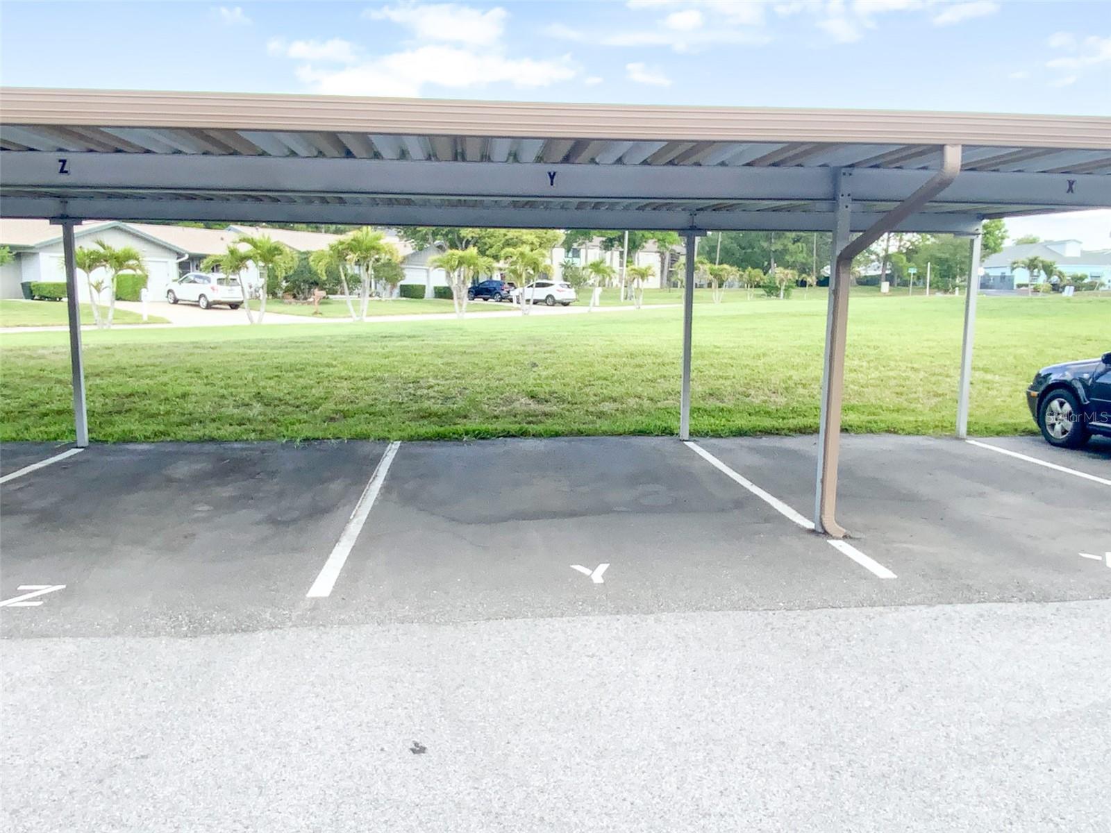 Image 27 of 37 For 1370 Heather Ridge Boulevard 204