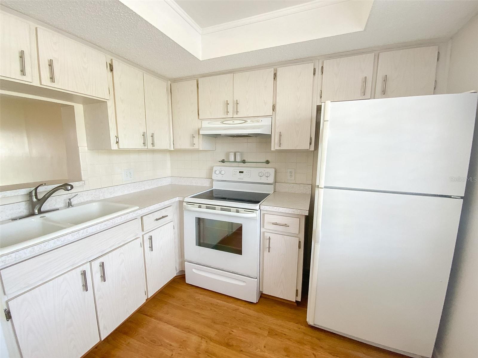 Image 5 of 37 For 1370 Heather Ridge Boulevard 204