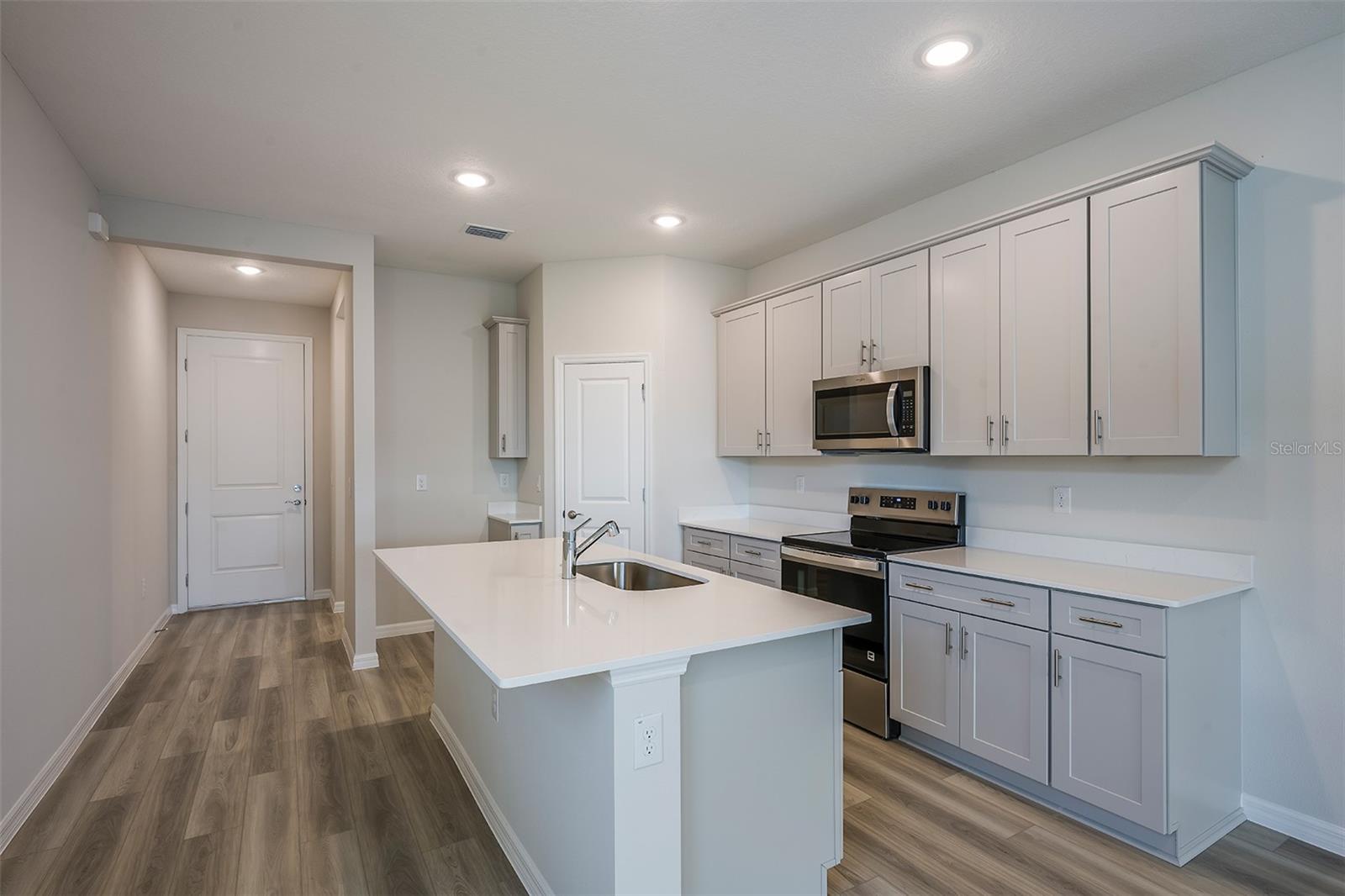 Image 2 of 16 For 6140 Sw 96th Place