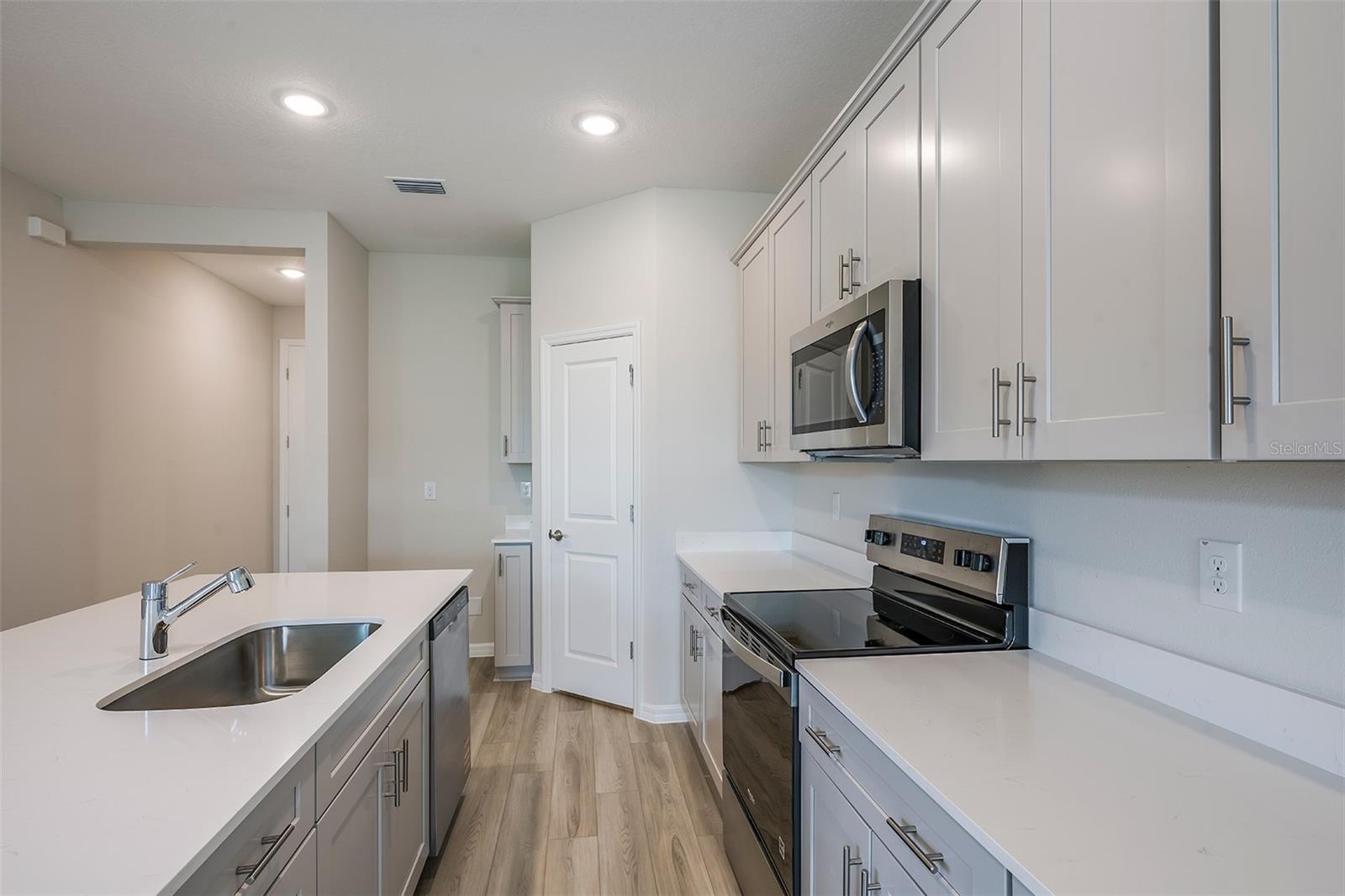 Image 4 of 16 For 6140 Sw 96th Place
