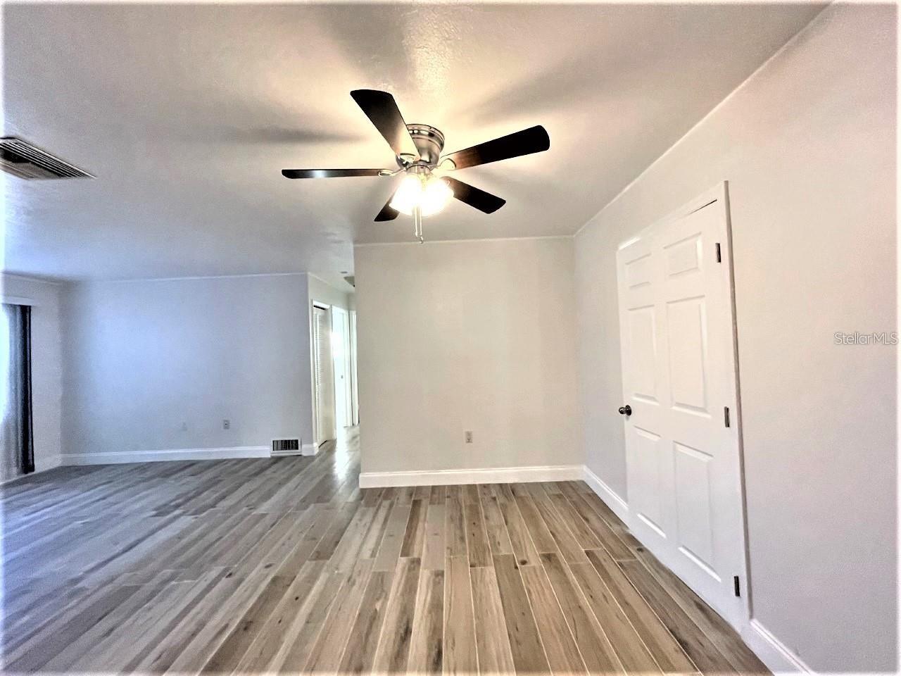 Image 22 of 45 For 12644 81st Terrace