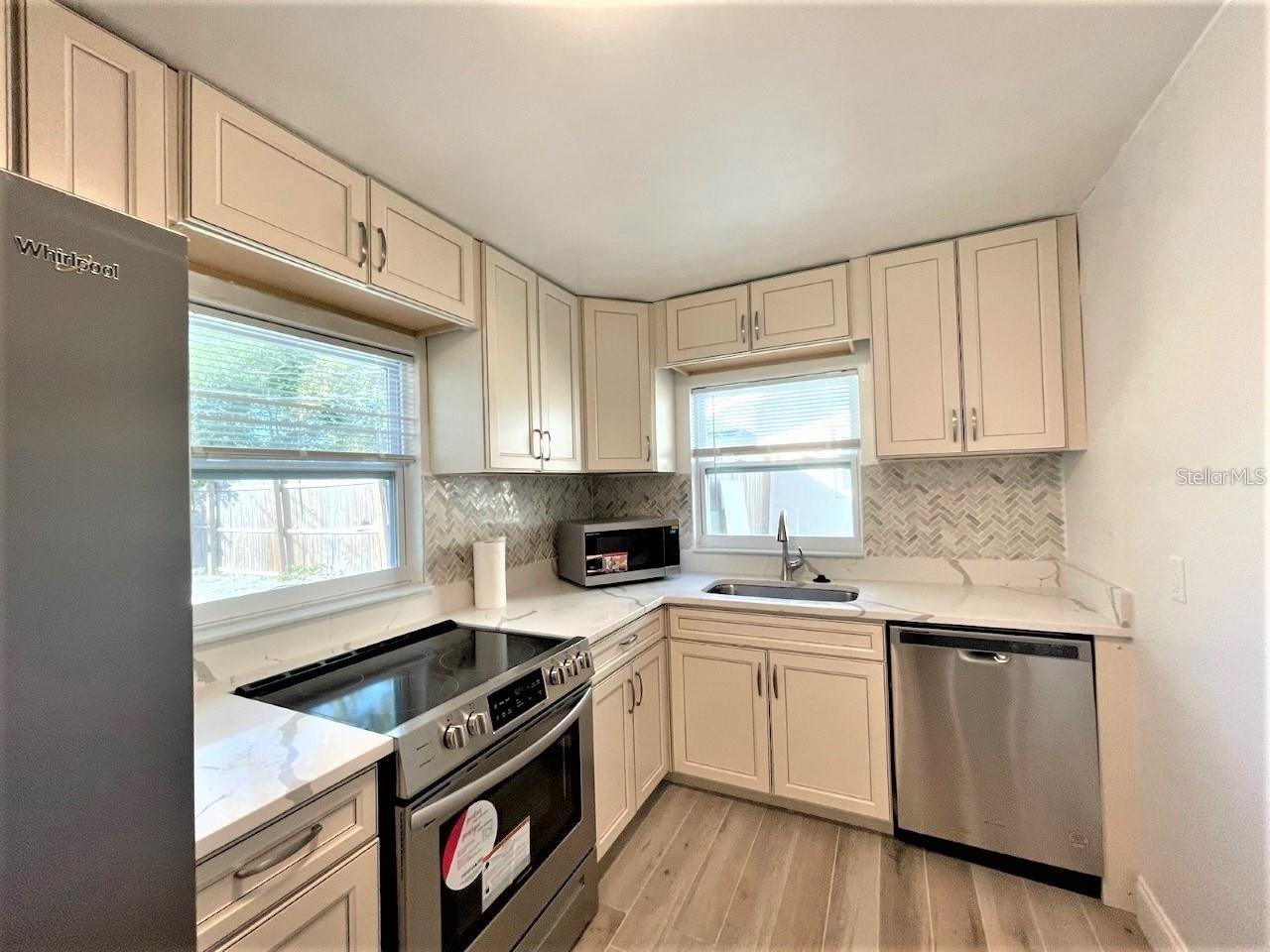 Image 5 of 45 For 12644 81st Terrace