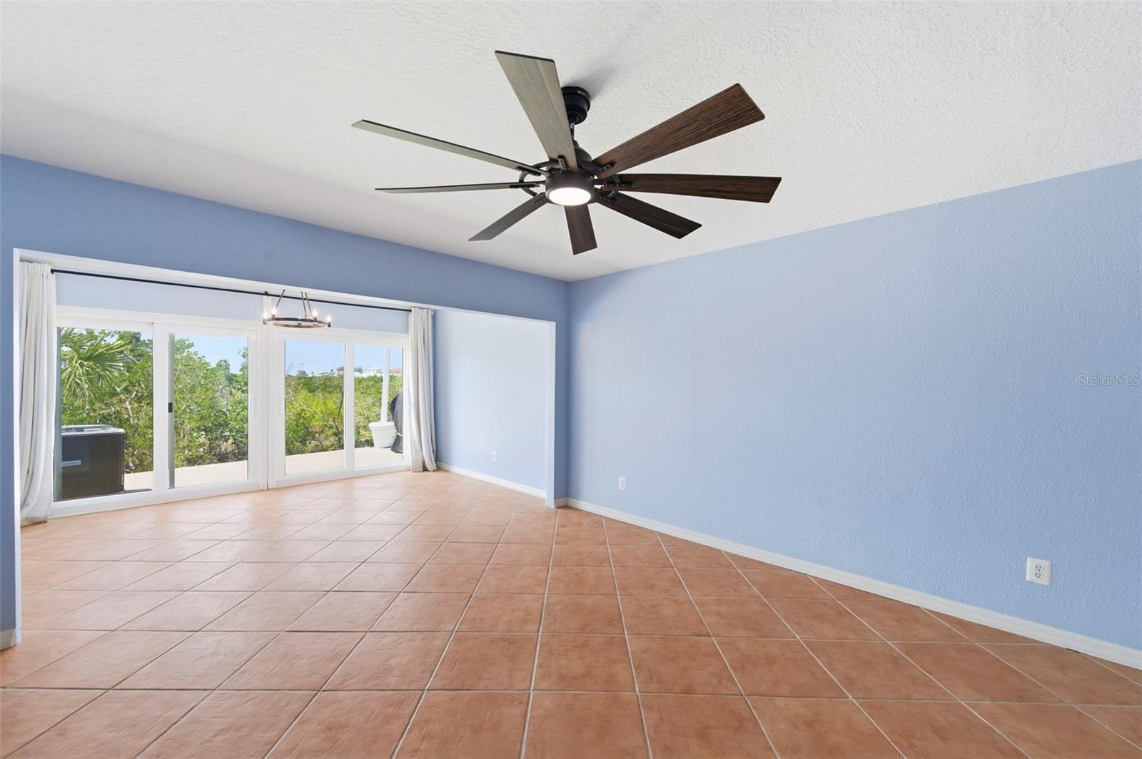 Image 12 of 42 For 9438 Tara Cay Court 27