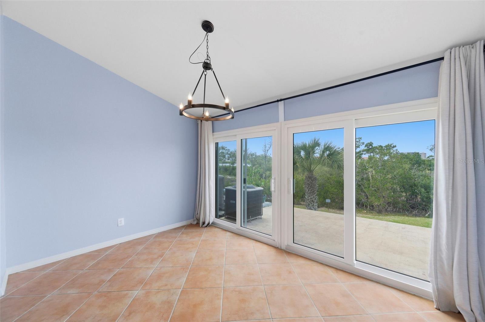 Image 15 of 42 For 9438 Tara Cay Court 27