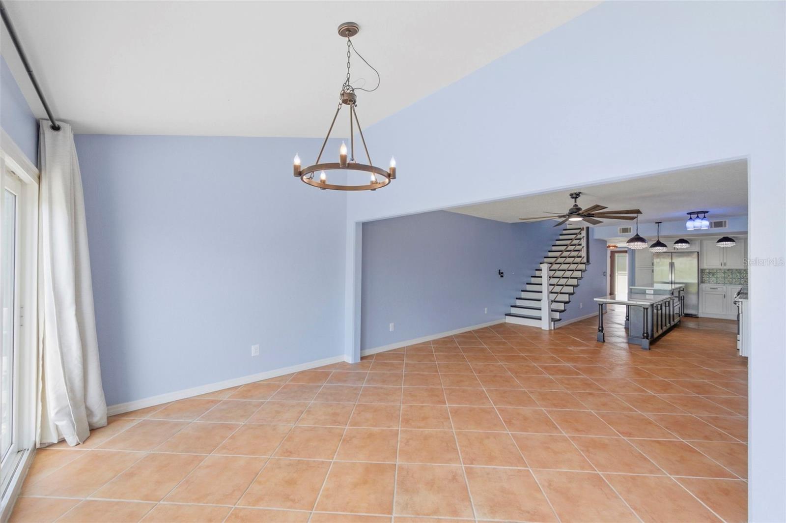 Image 16 of 42 For 9438 Tara Cay Court 27