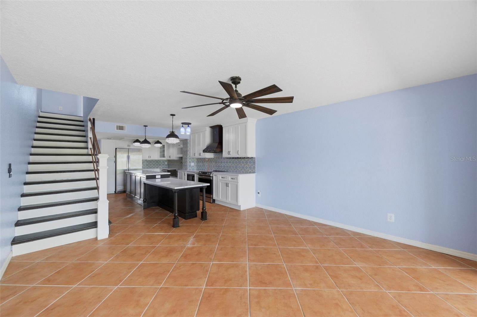 Image 17 of 42 For 9438 Tara Cay Court 27