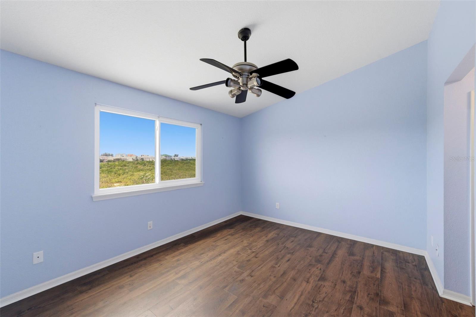 Image 21 of 42 For 9438 Tara Cay Court 27