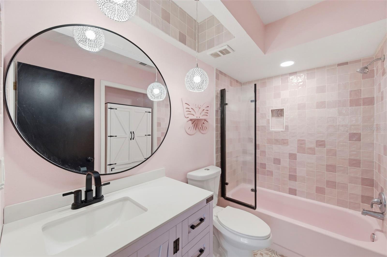 Image 30 of 42 For 9438 Tara Cay Court 27