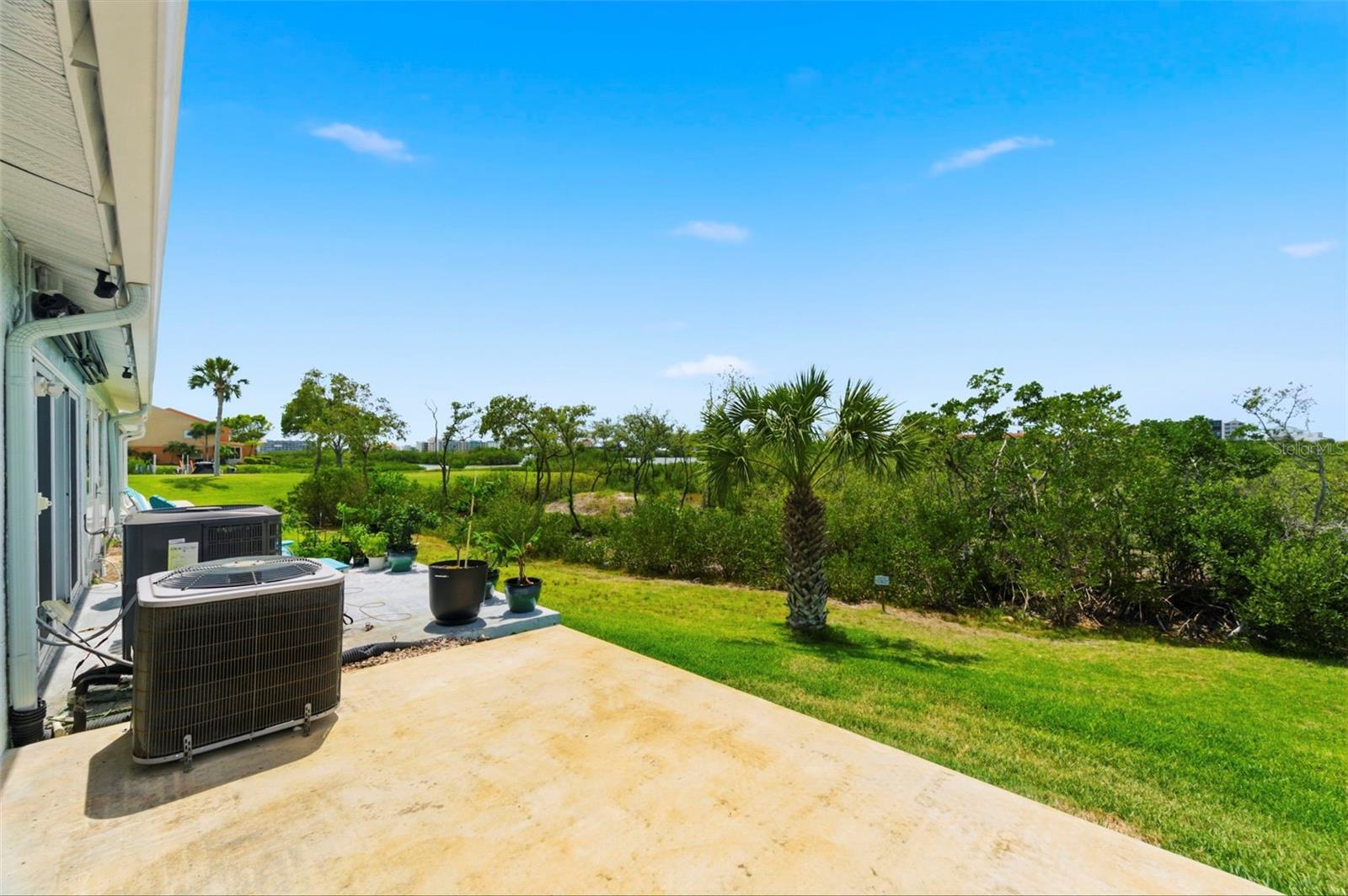 Image 35 of 42 For 9438 Tara Cay Court 27