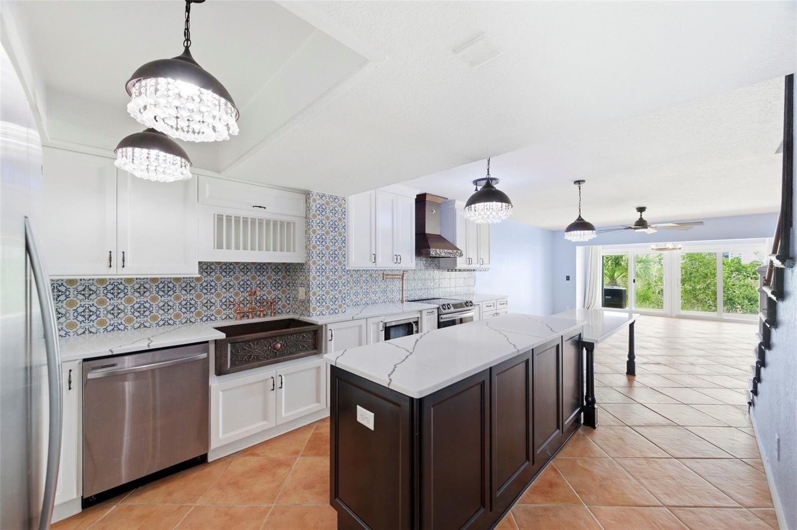 Image 6 of 42 For 9438 Tara Cay Court 27