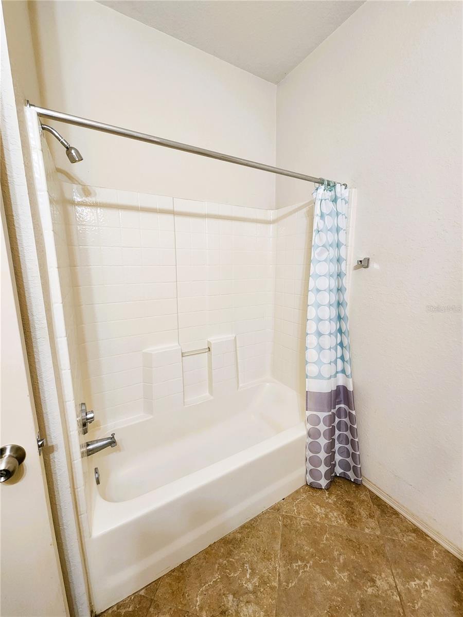 Image 25 of 38 For 2733 Via Cipriani  810a