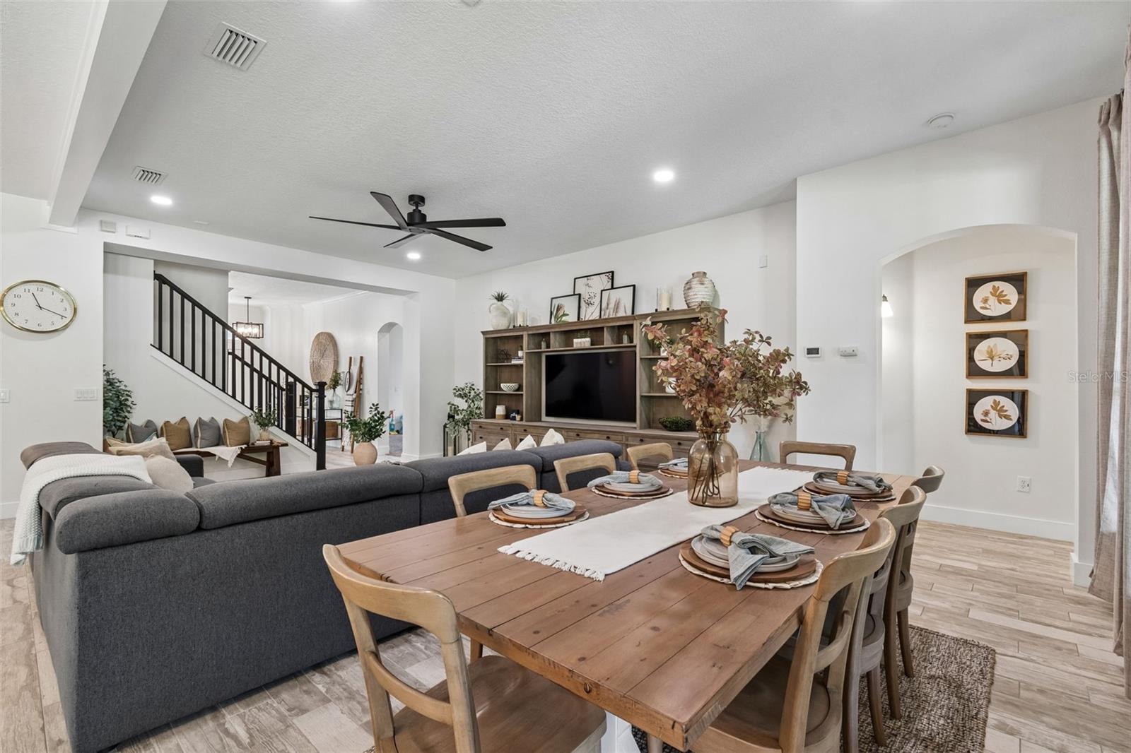 Image 12 of 68 For 7441 Ambleside Drive