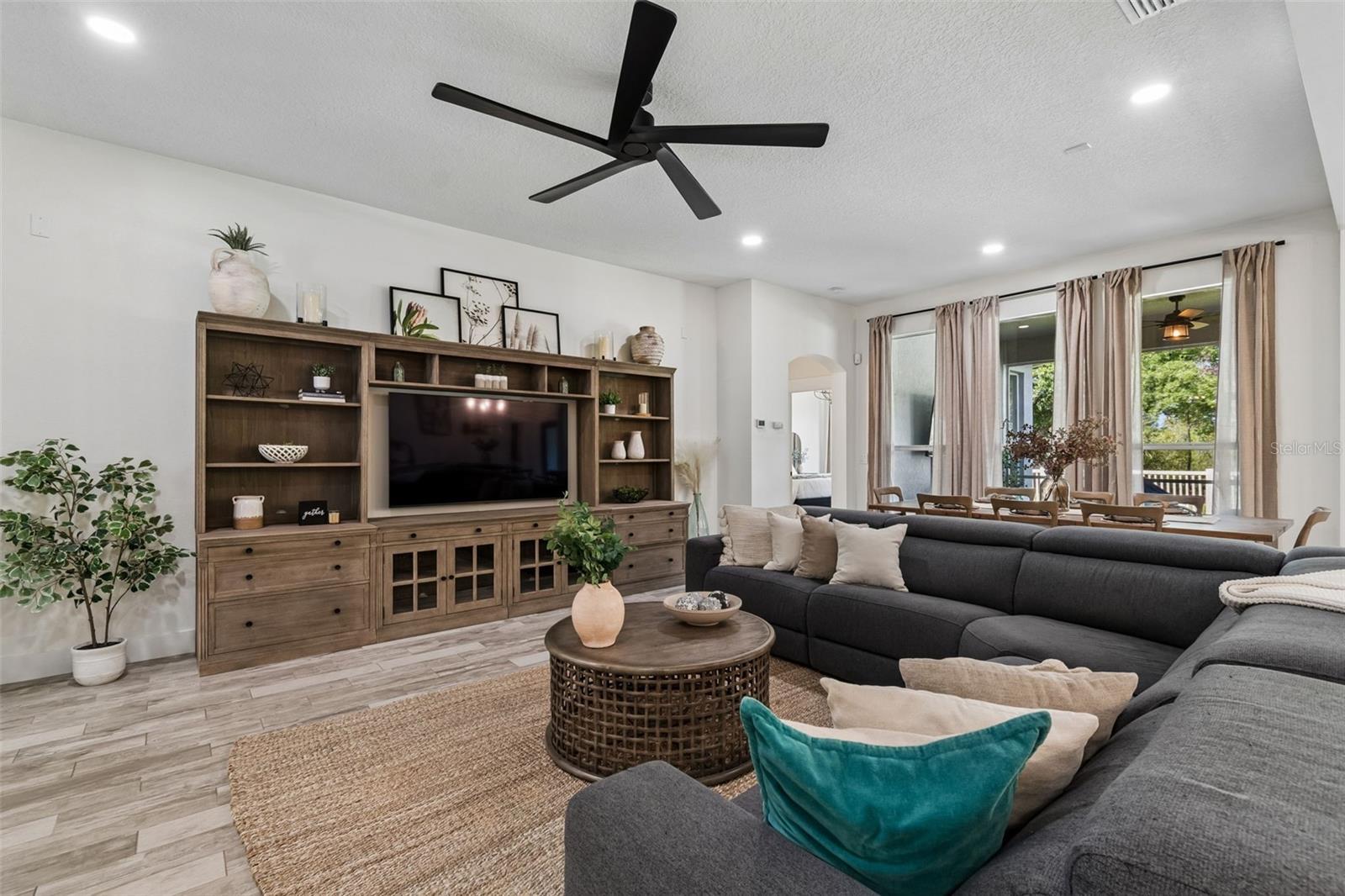 Image 14 of 68 For 7441 Ambleside Drive