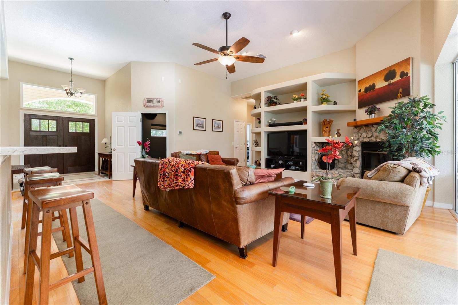 Listing photo id 11 for 8214 Revels Road