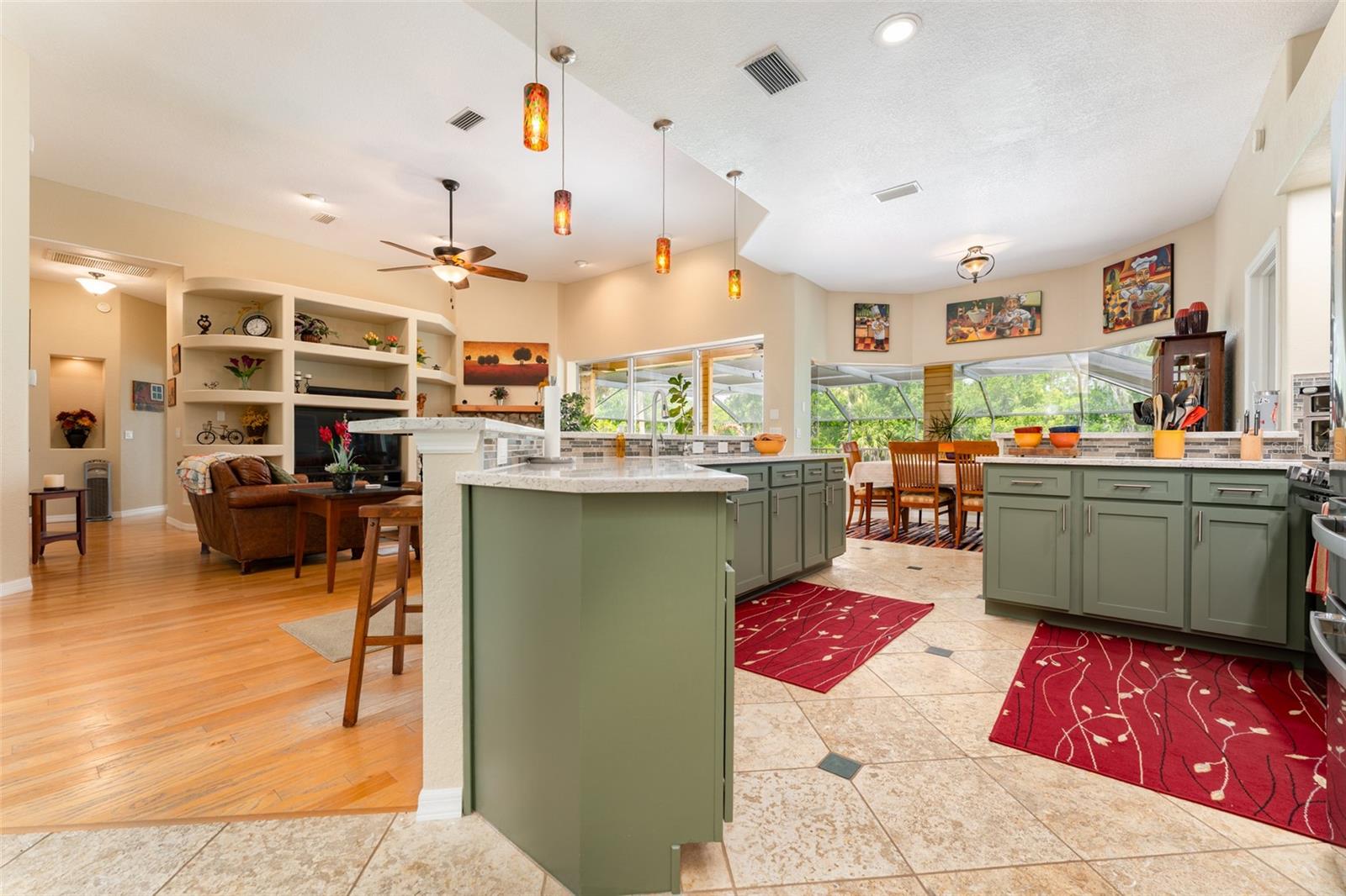Listing photo id 12 for 8214 Revels Road
