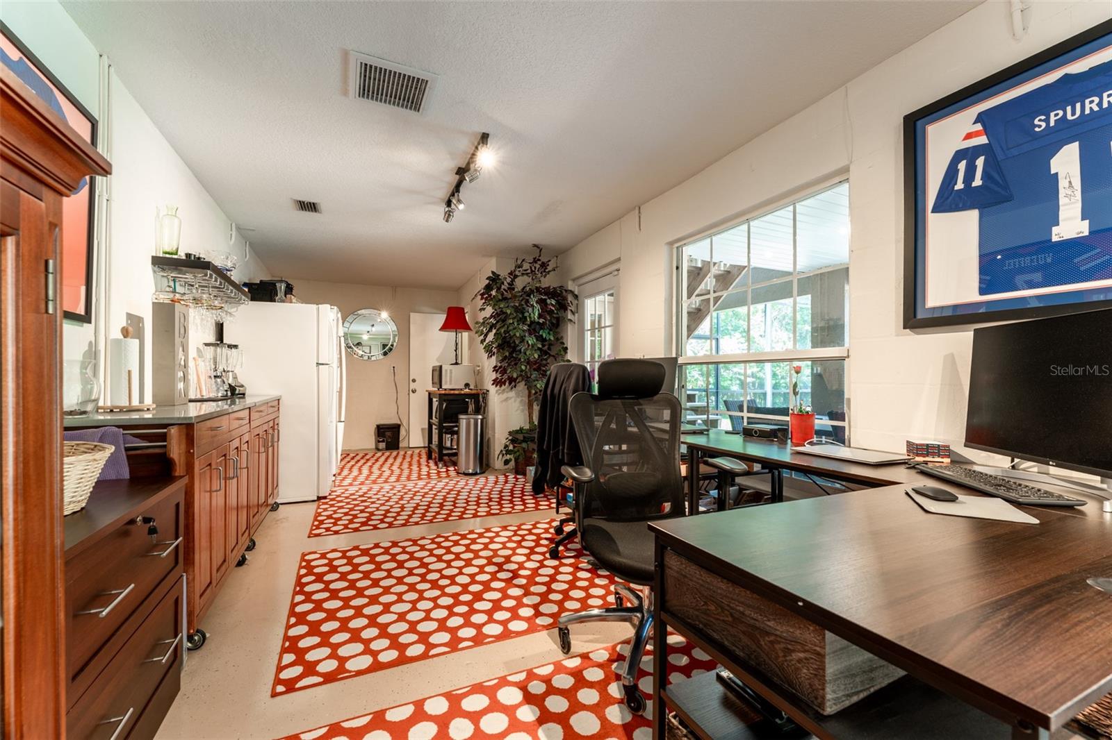 Listing photo id 35 for 8214 Revels Road