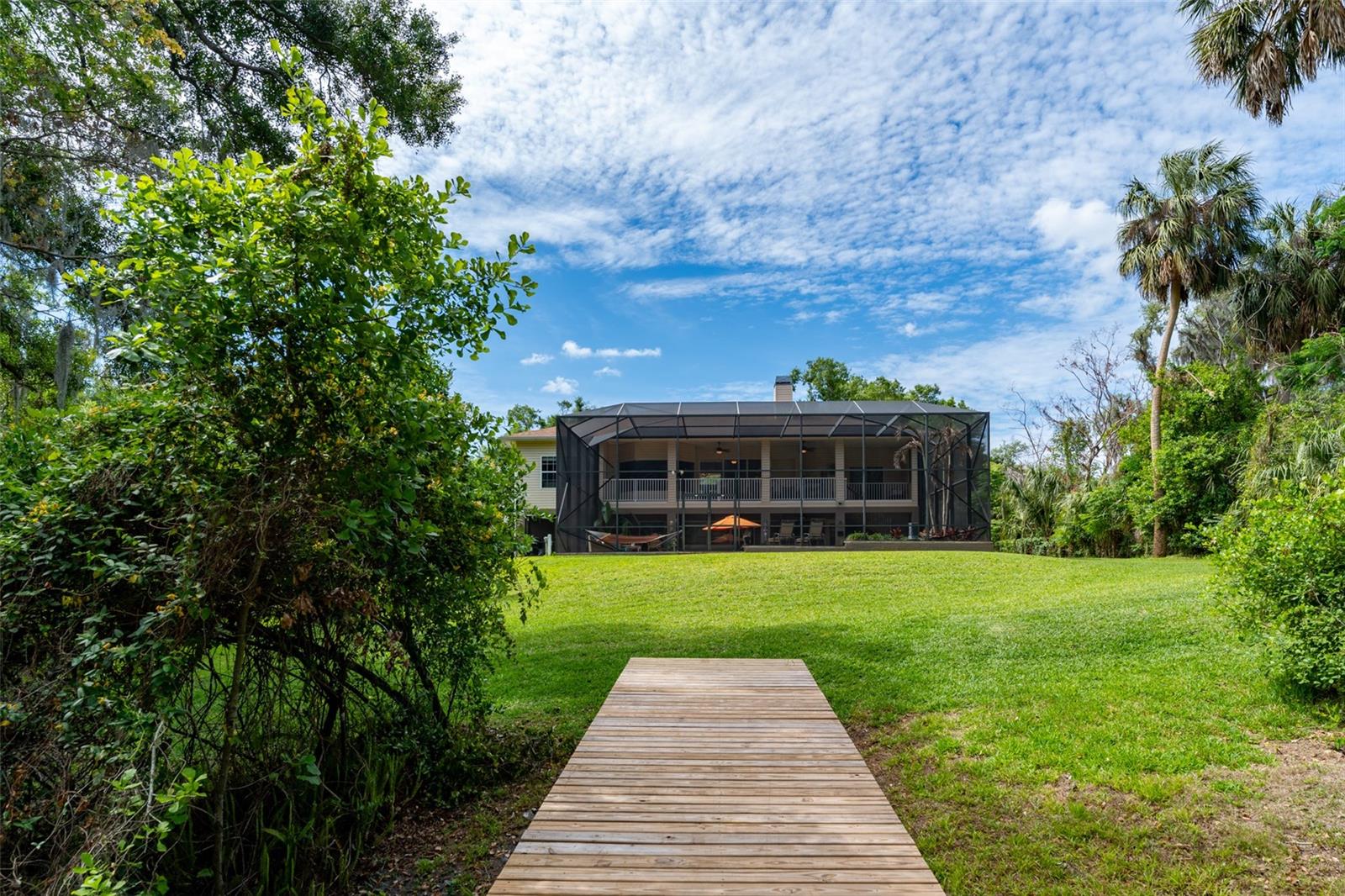 Listing photo id 4 for 8214 Revels Road