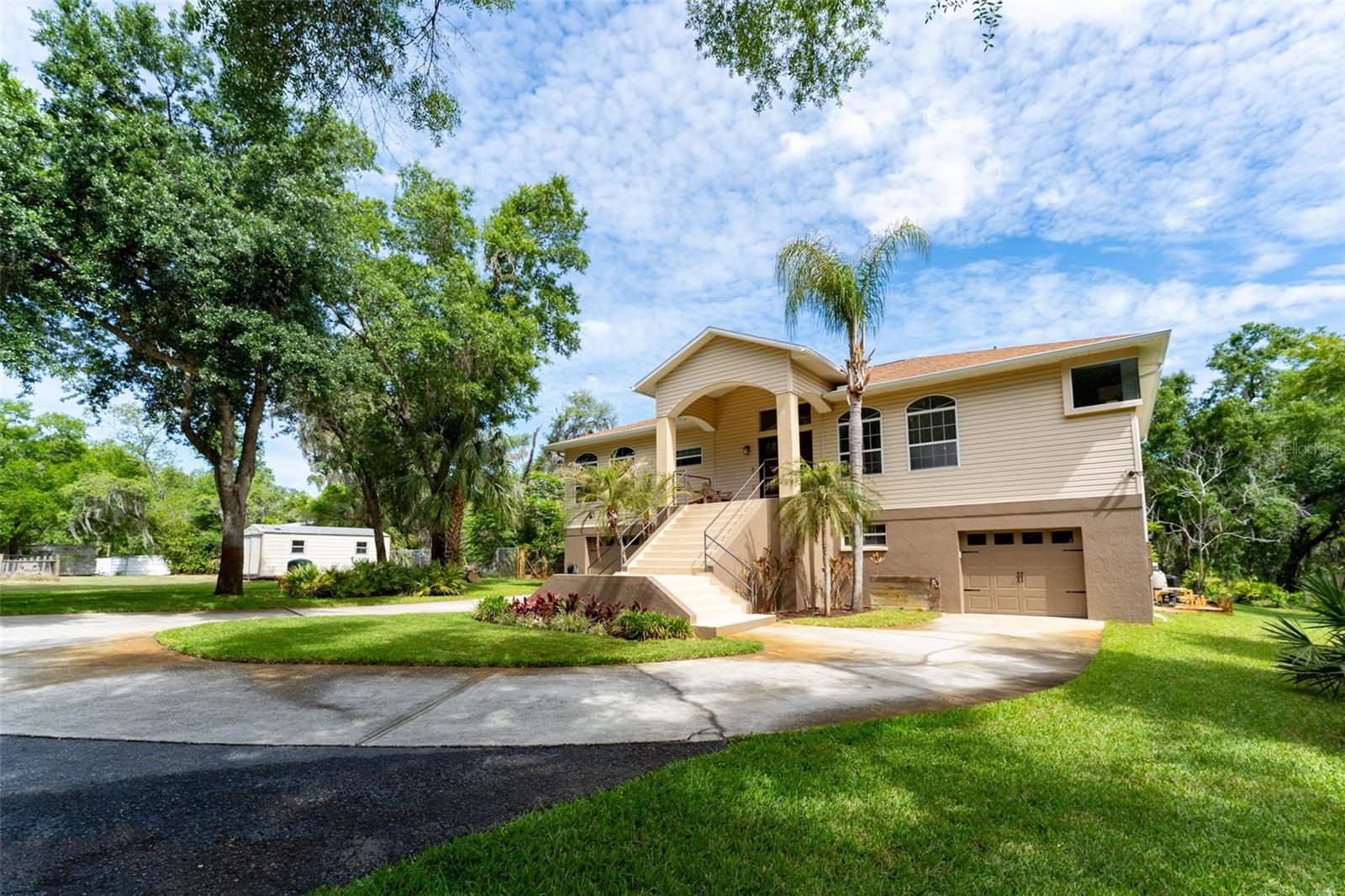 Listing photo id 69 for 8214 Revels Road