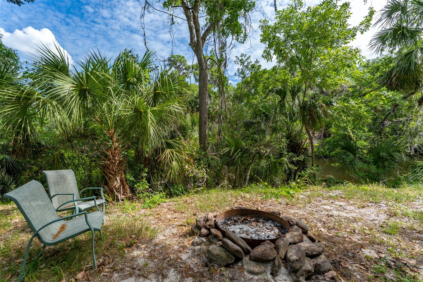 Listing photo id 82 for 8214 Revels Road