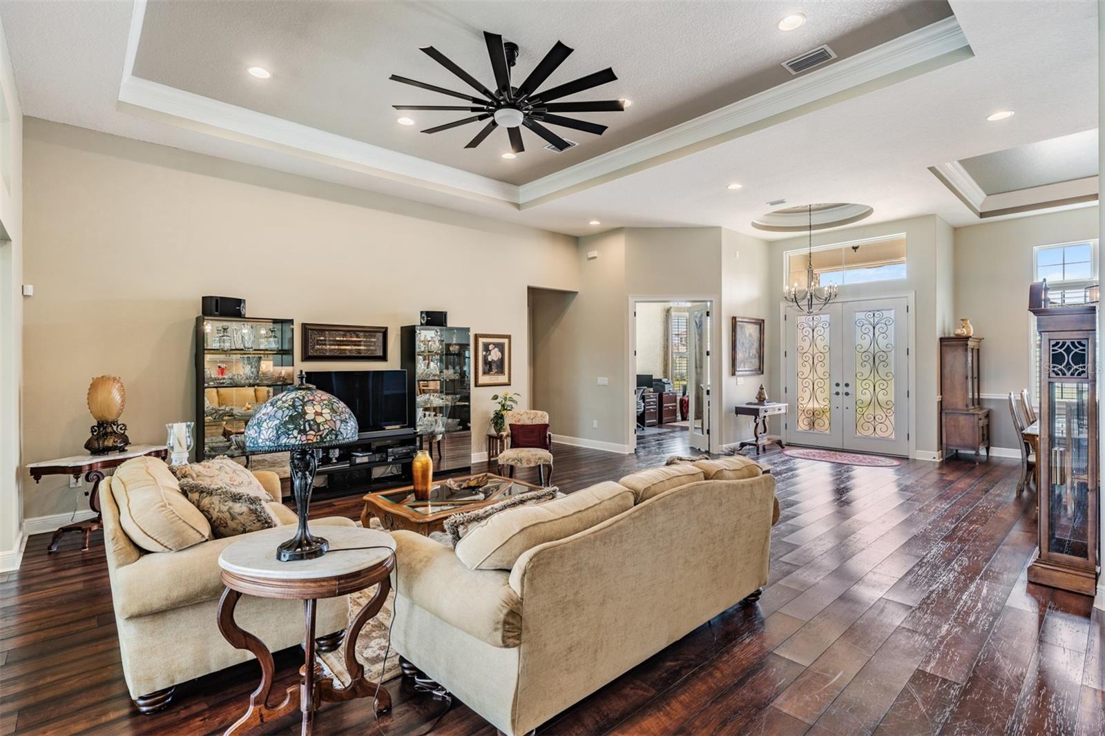 Image 10 of 78 For 13915 Carryback Drive