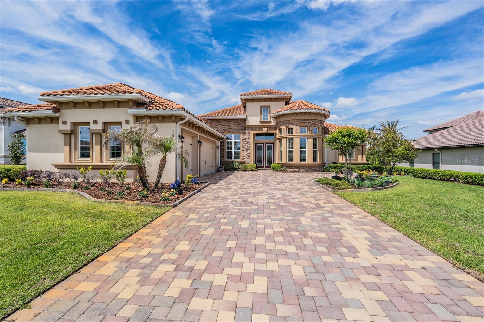 Image 3 of 78 For 13915 Carryback Drive