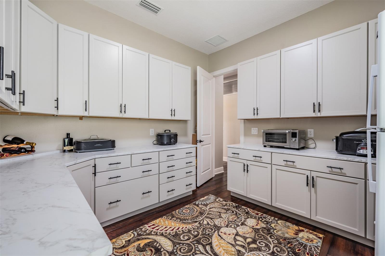 Image 42 of 78 For 13915 Carryback Drive