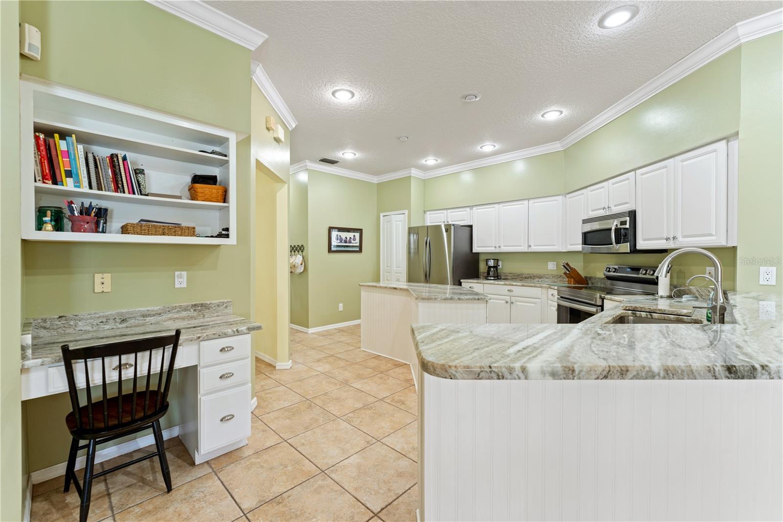 Image 14 of 85 For 8715 Hidden Green Lane