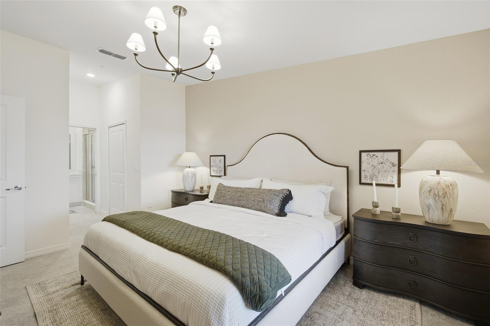 Image 10 of 16 For 18923 Scallop Loop 104