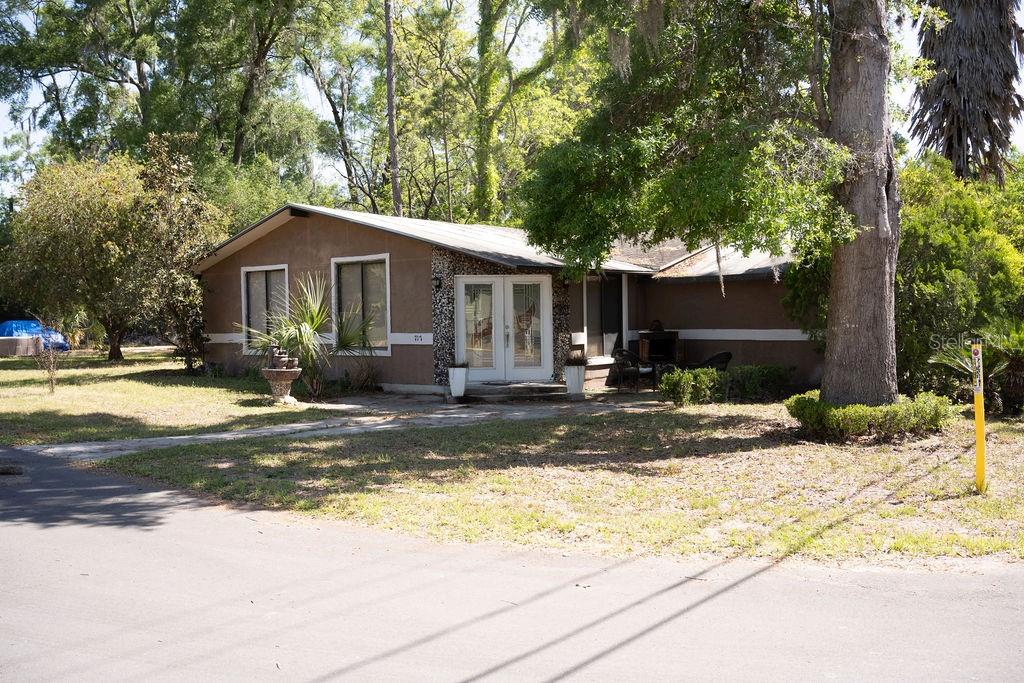 Image 10 of 13 For 717 253rd Street