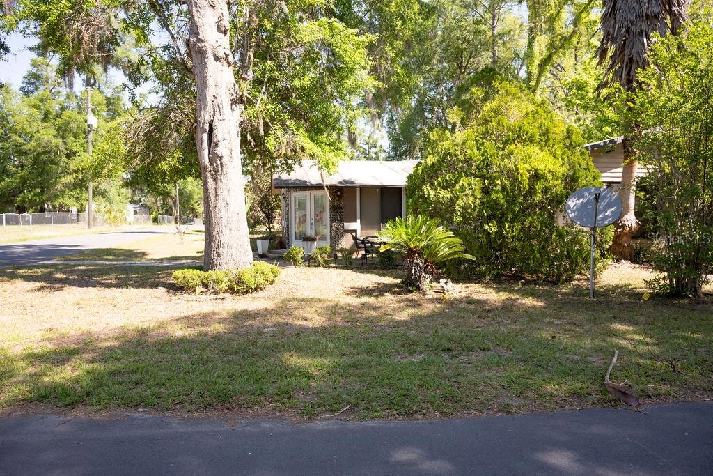 Image 11 of 13 For 717 253rd Street