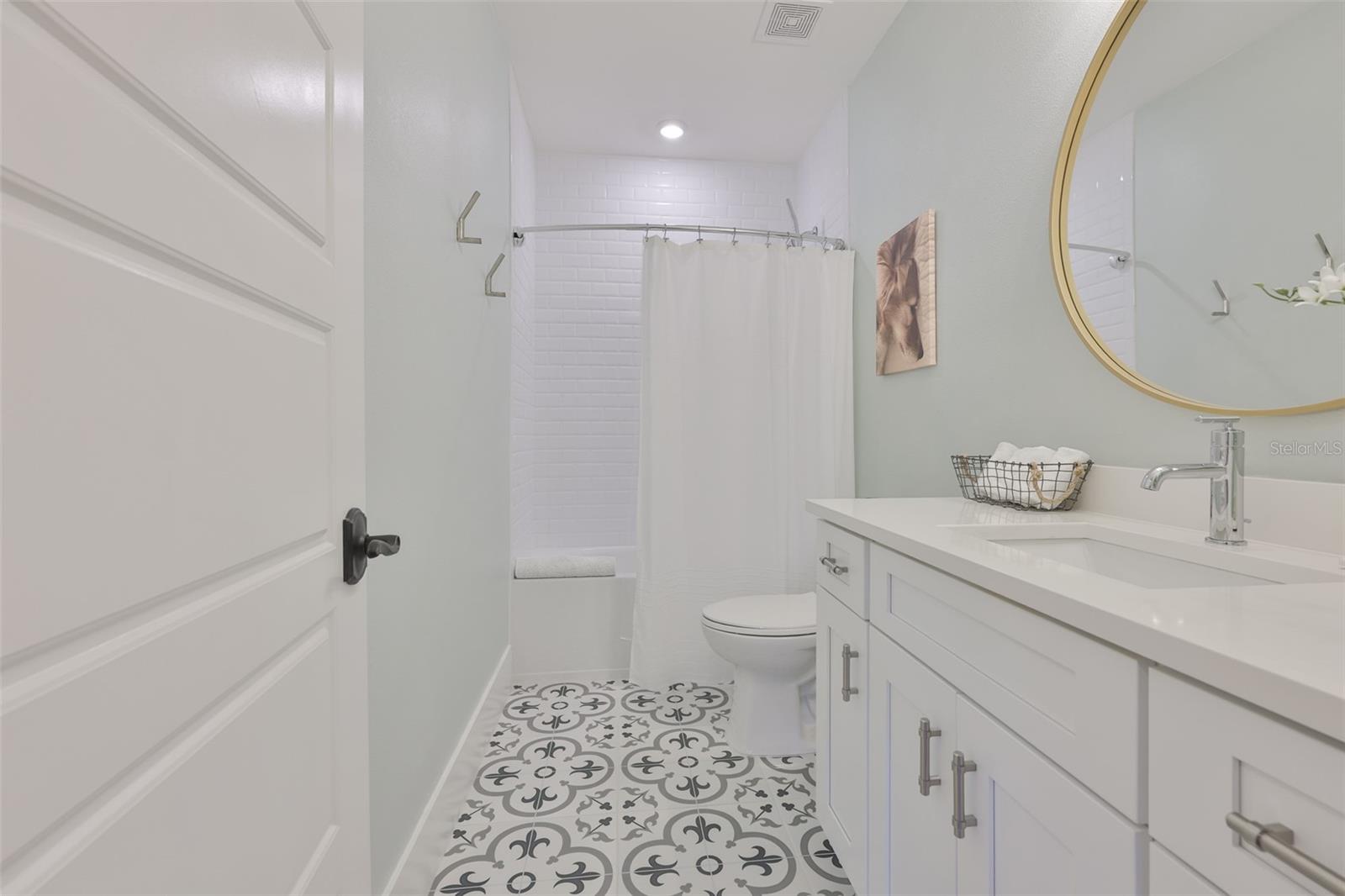 Image 25 of 45 For 2204 Central Avenue 1