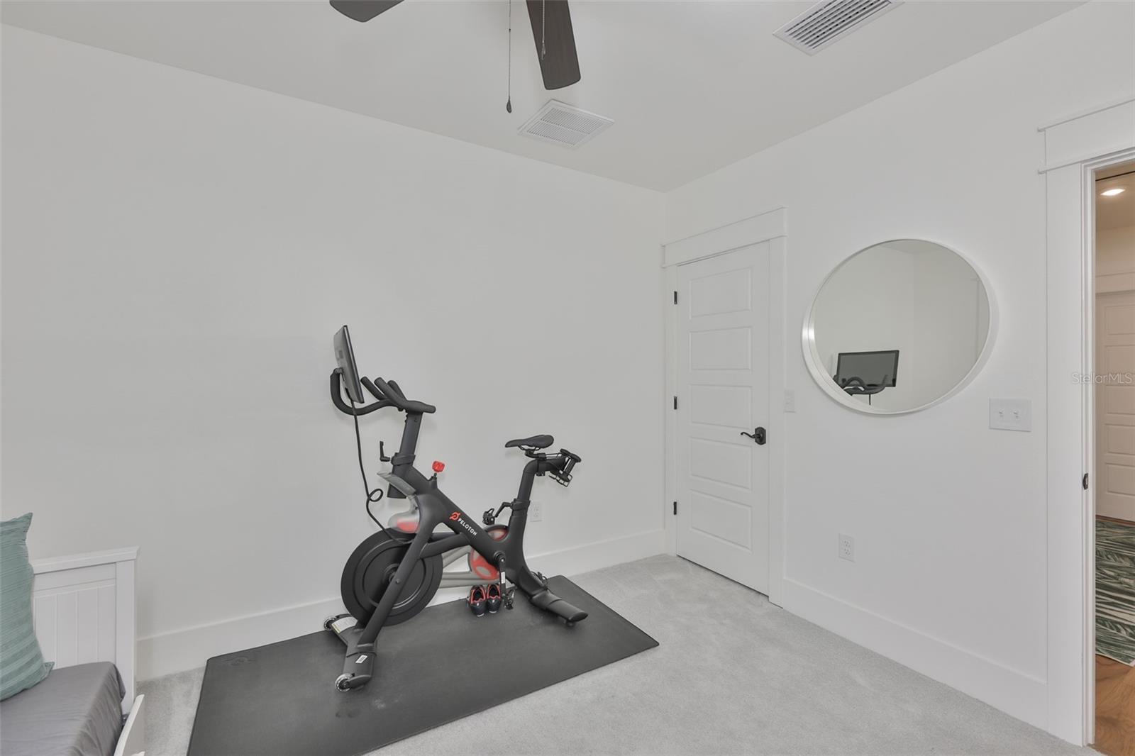 Image 27 of 45 For 2204 Central Avenue 1