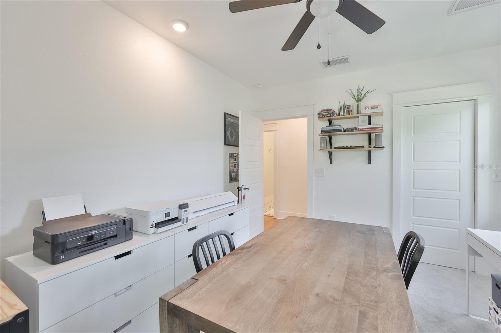 Image 32 of 45 For 2204 Central Avenue 1