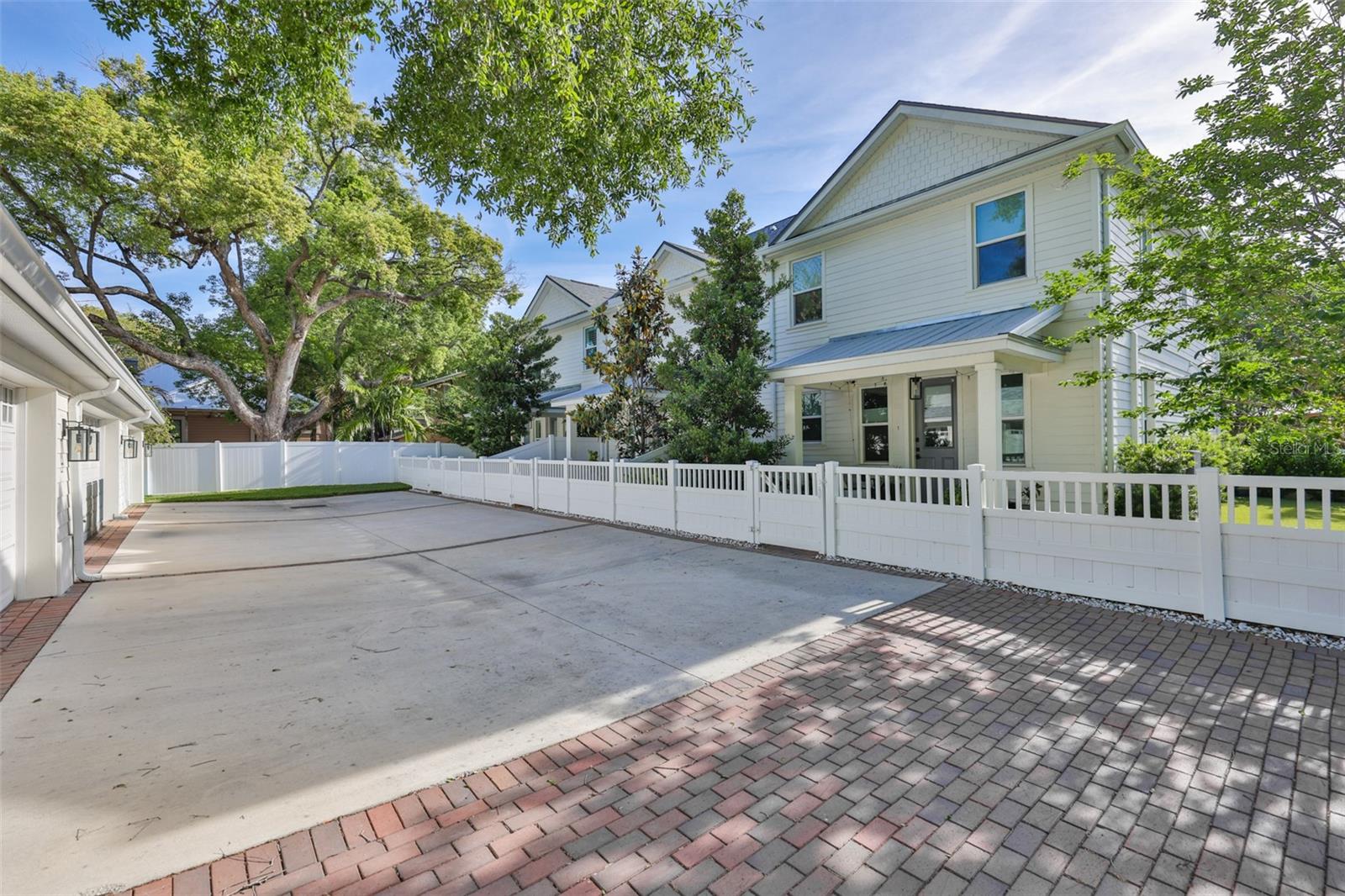 Image 39 of 45 For 2204 Central Avenue 1