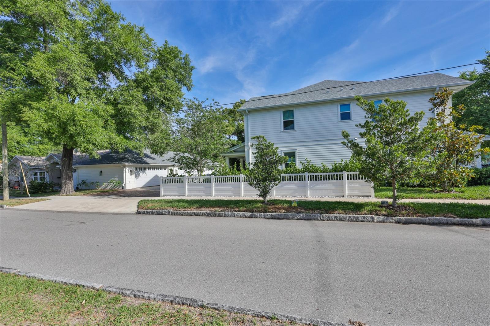 Image 40 of 45 For 2204 Central Avenue 1