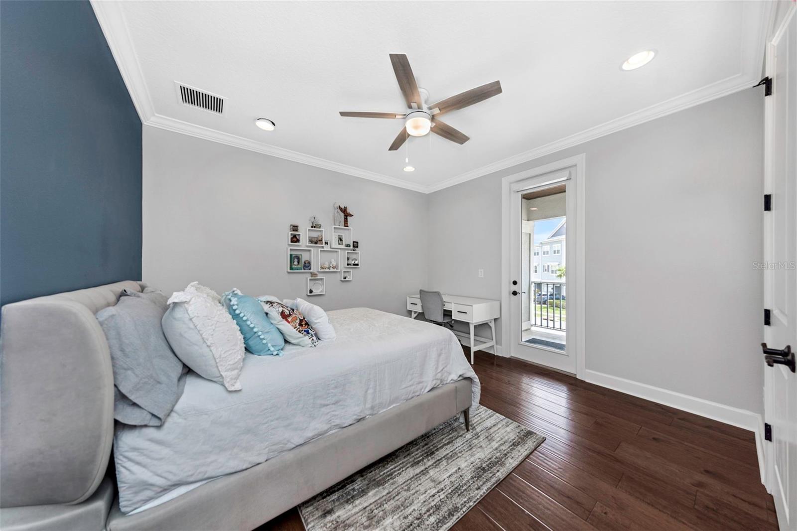 Image 34 of 91 For 4028 Rocky Shores Drive