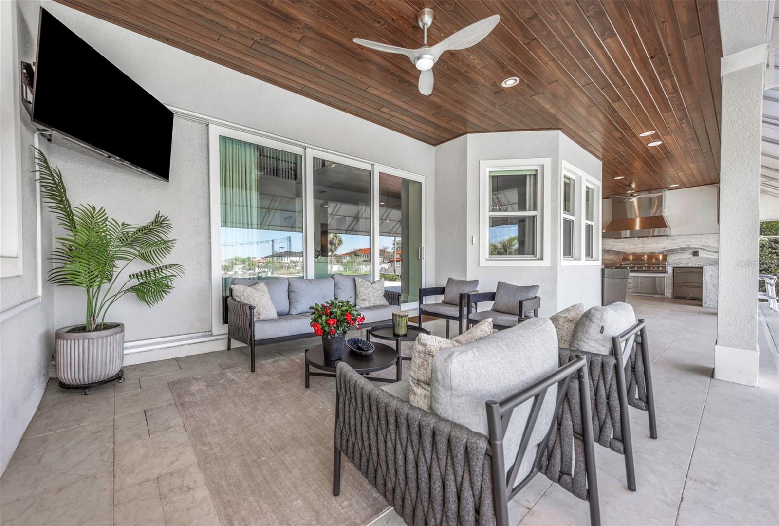 Image 38 of 91 For 4028 Rocky Shores Drive