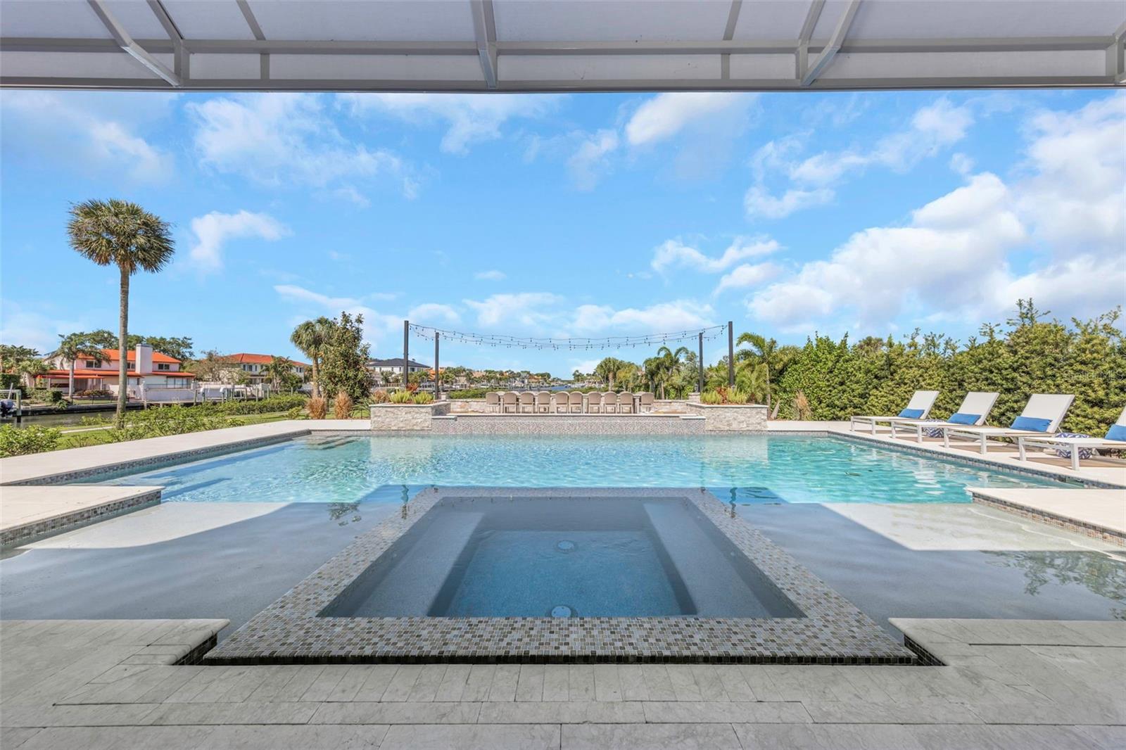 Image 41 of 91 For 4028 Rocky Shores Drive