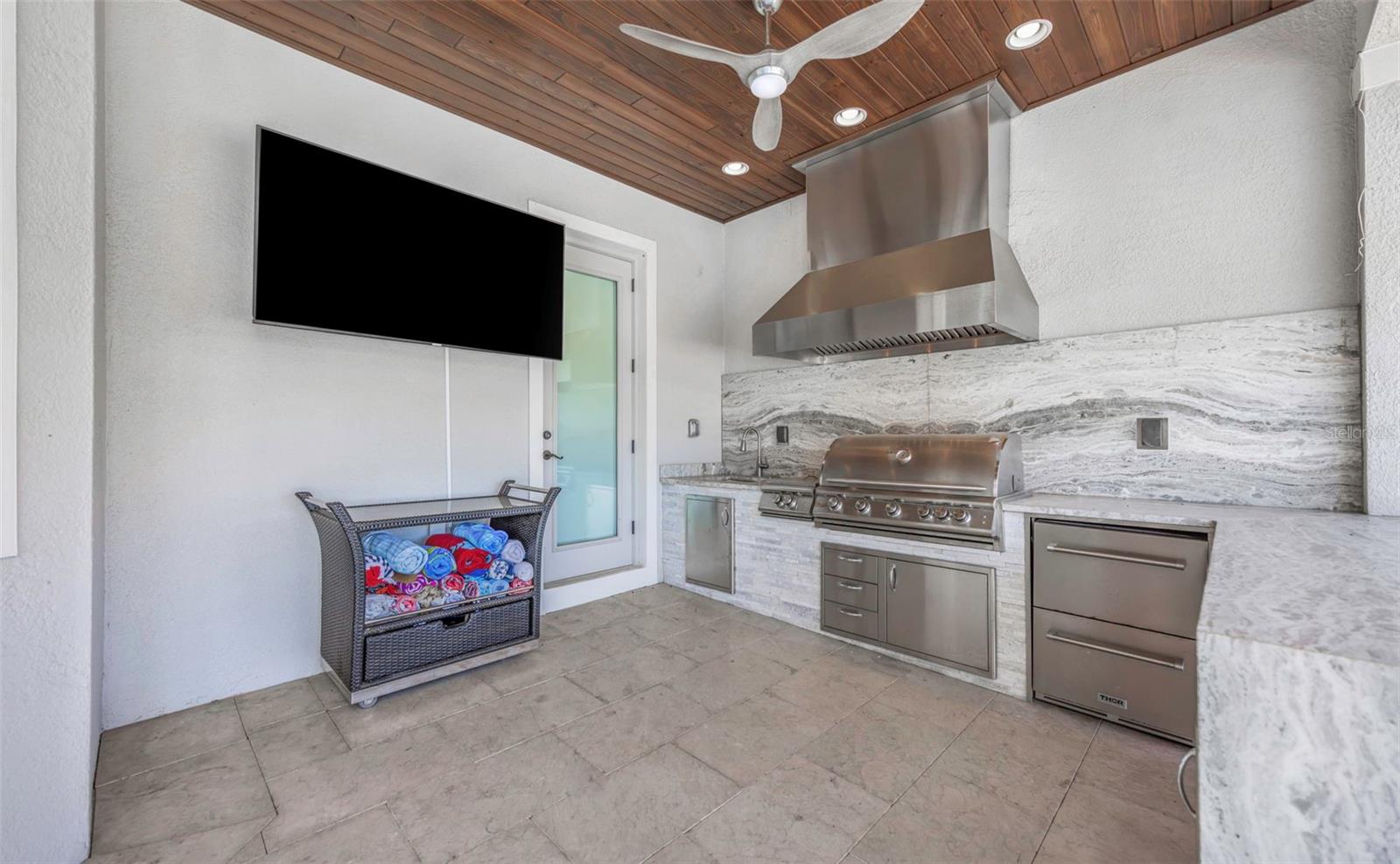 Image 44 of 91 For 4028 Rocky Shores Drive