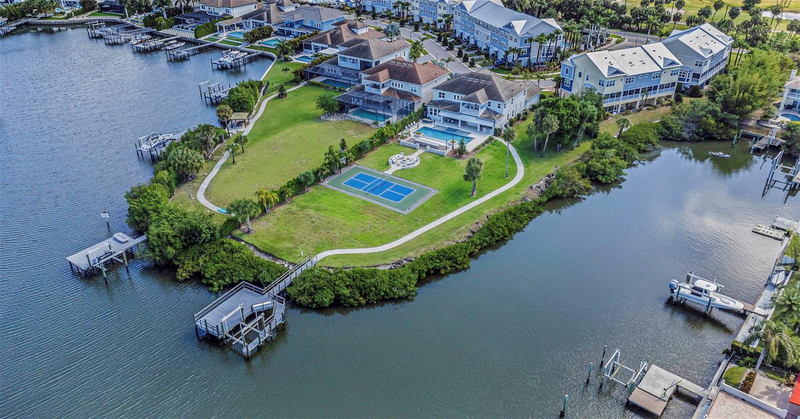 Image 60 of 91 For 4028 Rocky Shores Drive