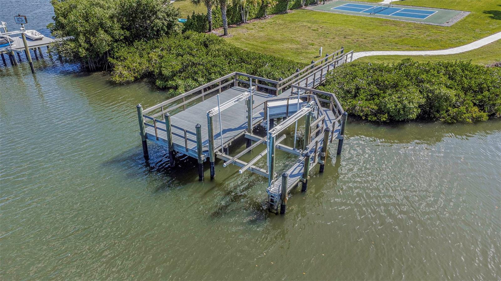 Image 70 of 91 For 4028 Rocky Shores Drive