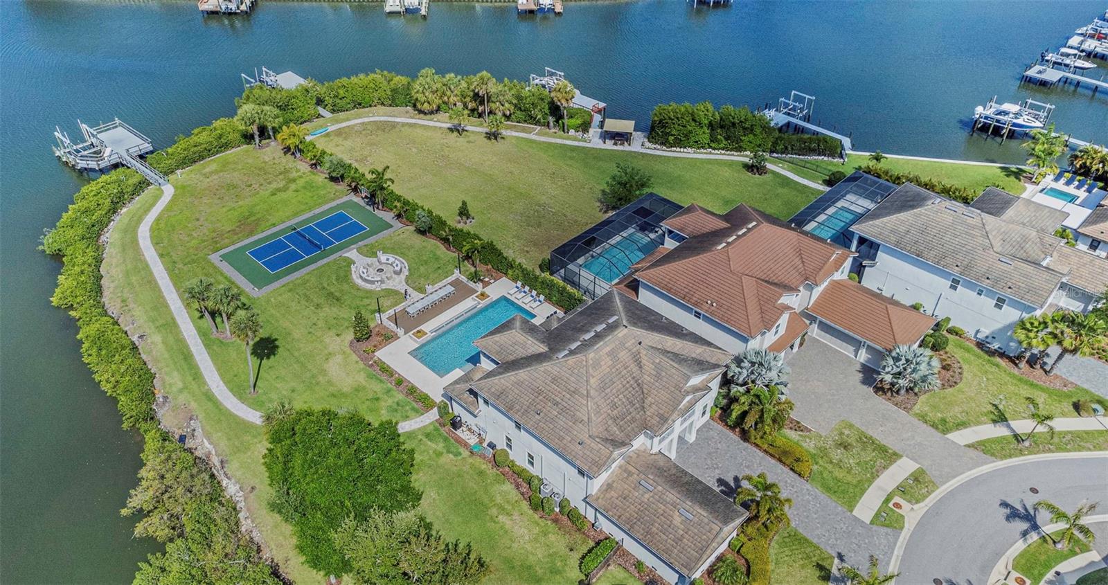 Image 86 of 91 For 4028 Rocky Shores Drive