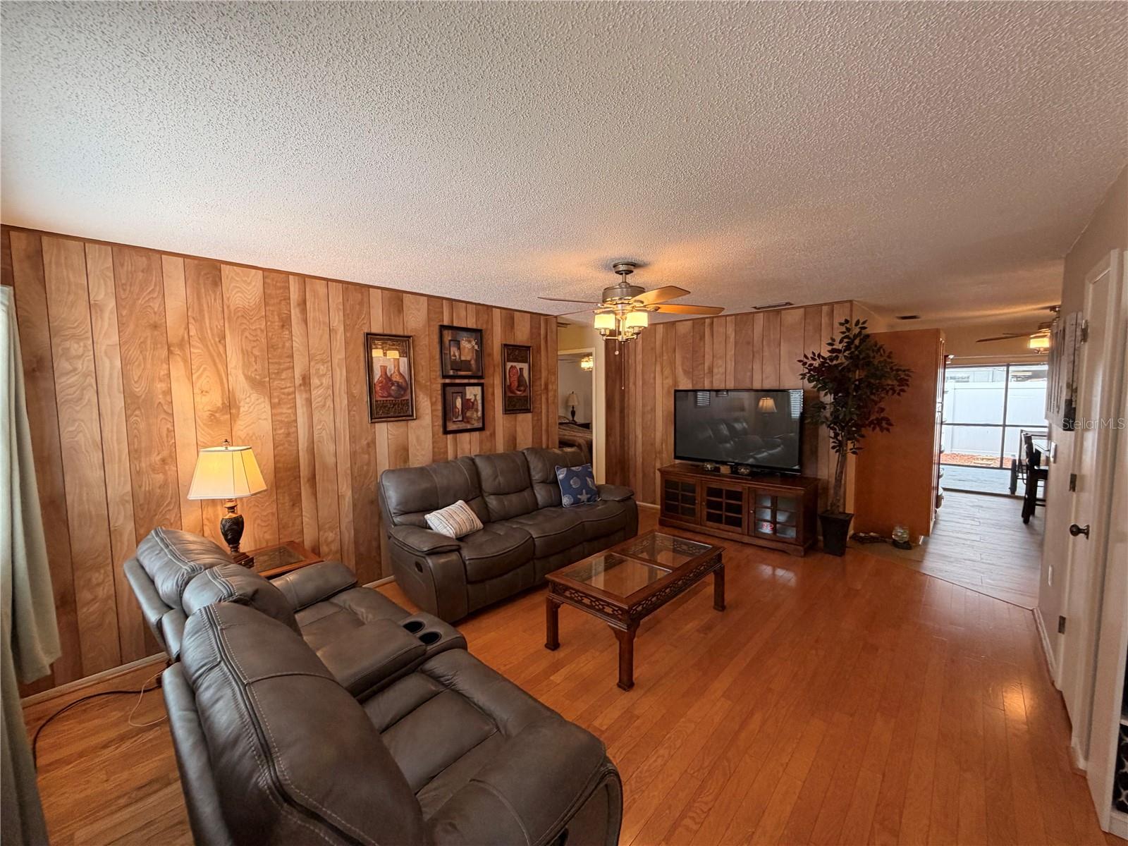 Image 2 of 10 For 7238 55th Avenue N