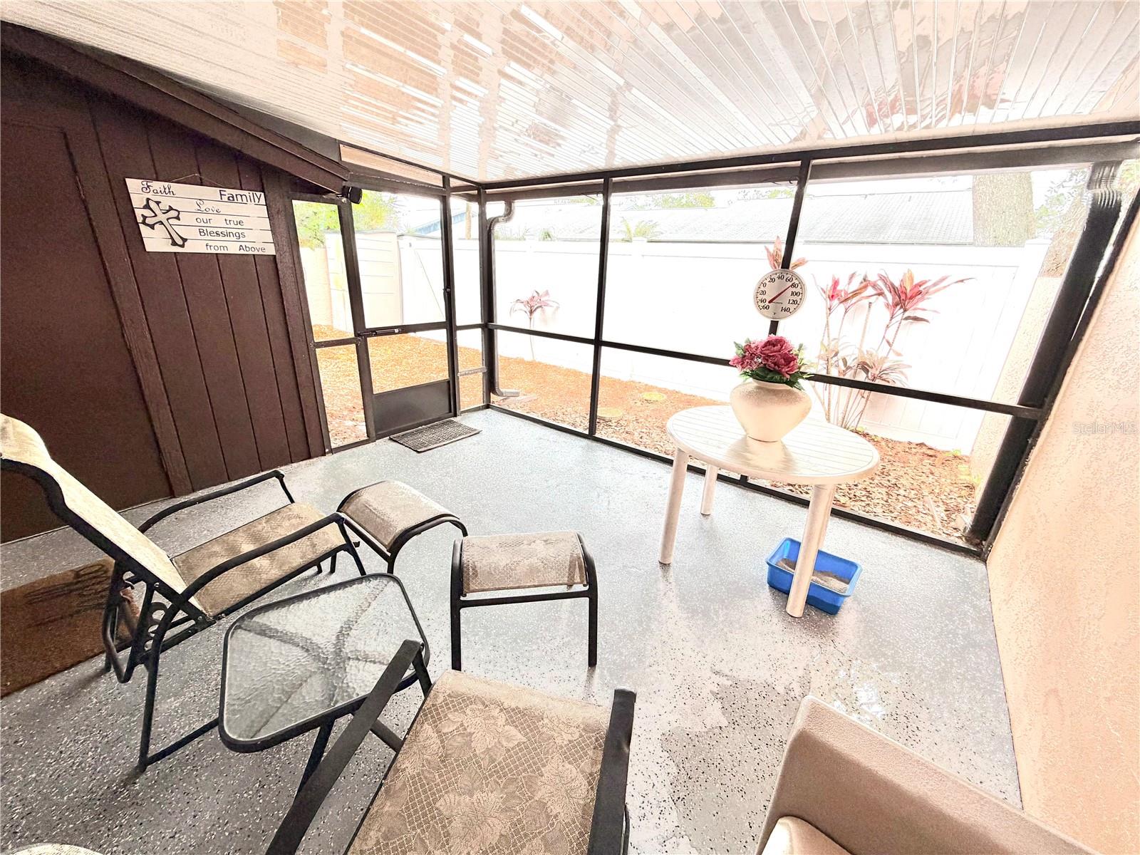 Image 7 of 10 For 7238 55th Avenue N