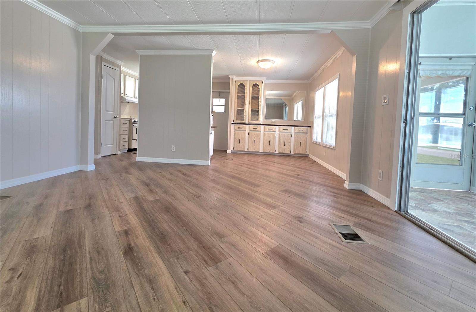 Image 11 of 67 For 36801 Camelia Court