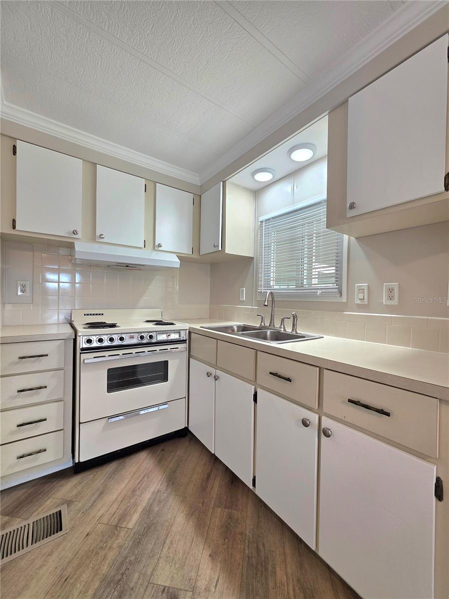 Image 15 of 67 For 36801 Camelia Court