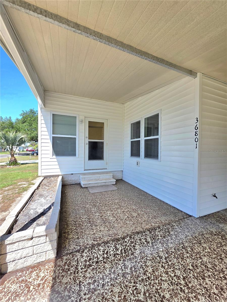 Image 4 of 67 For 36801 Camelia Court