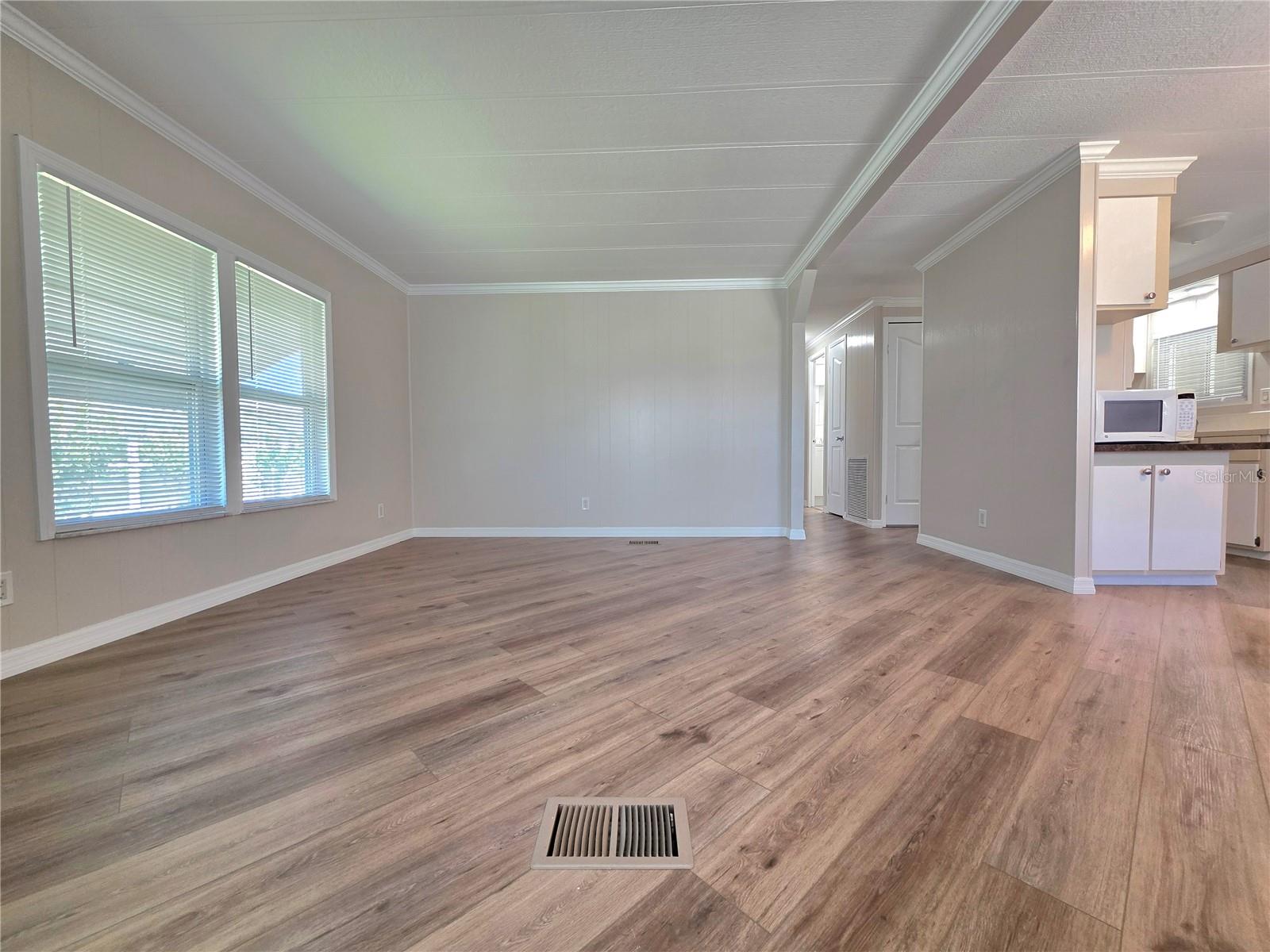 Image 8 of 67 For 36801 Camelia Court